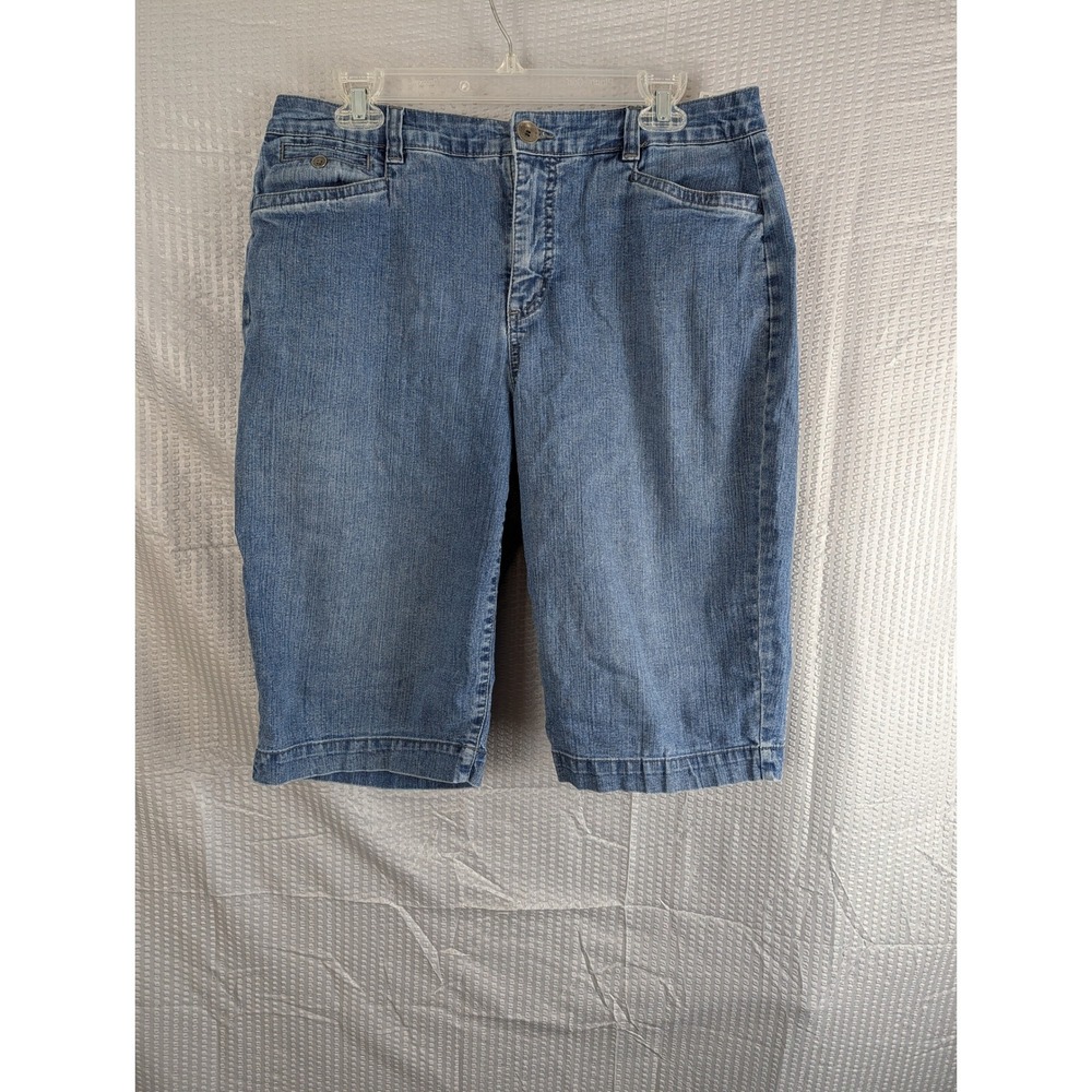 Bandolino Jeans Size 12 Missy Denim Bermuda Shorts Light Wash Mid Rise